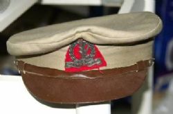 כובע קצין צבא שנות ה 50 אספנות