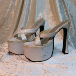 נעלי פלטפורמה שנות ה 60