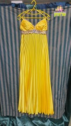שמלת נשף צהובה