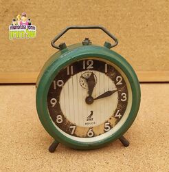 שעון מעורר ירוק וינטג