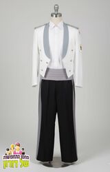 מדי נער מעלית