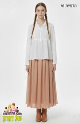 בגדי עלמה מהמושבה ביום חג