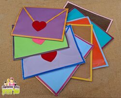 מעטפות צבעוניות ענקיות