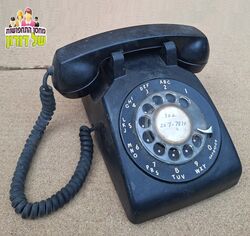 טלפון חוגה שחור בריטי