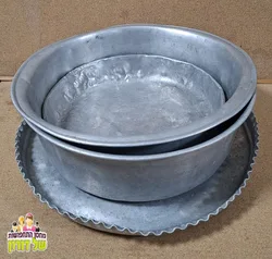 קערות ומגשי אלומיניום וינטג'