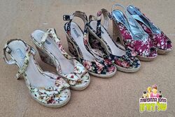 סנדלי טריז פרחוני בוהו שיק שנות ה70