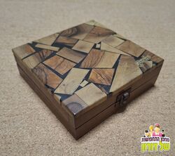 קופסת עץ מזכרת ישראלית מפסיפס עץ הזית