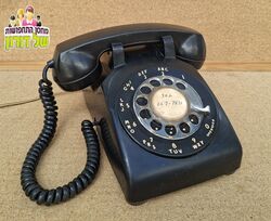 טלפון חוגה שחור בריטי